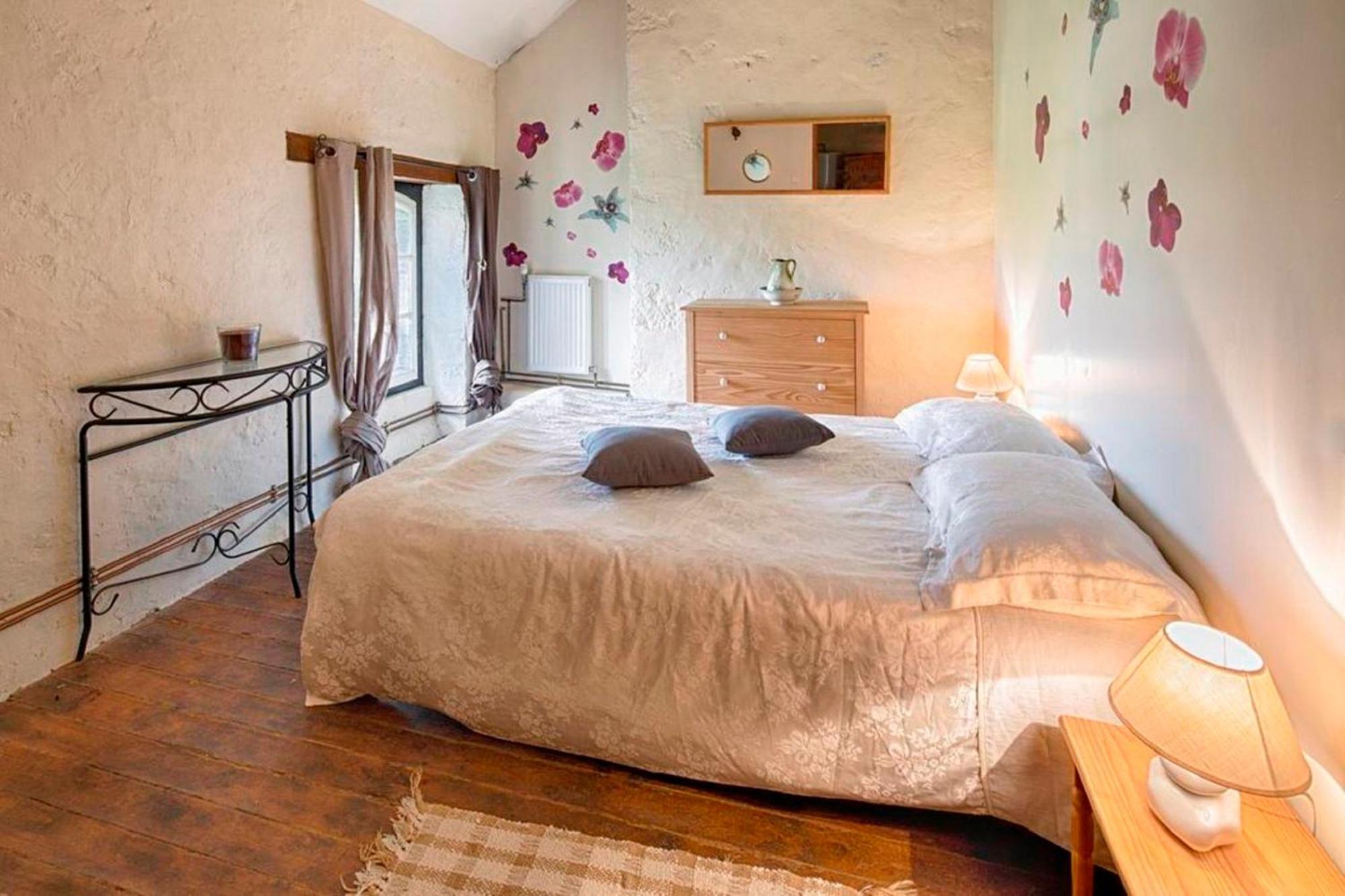 Holiday Home La Brijopa Bazoges-en-Pareds Værelse billede