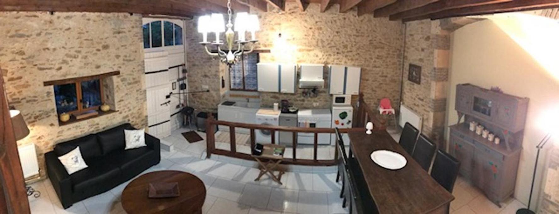 Holiday Home La Brijopa Bazoges-en-Pareds Eksteriør billede